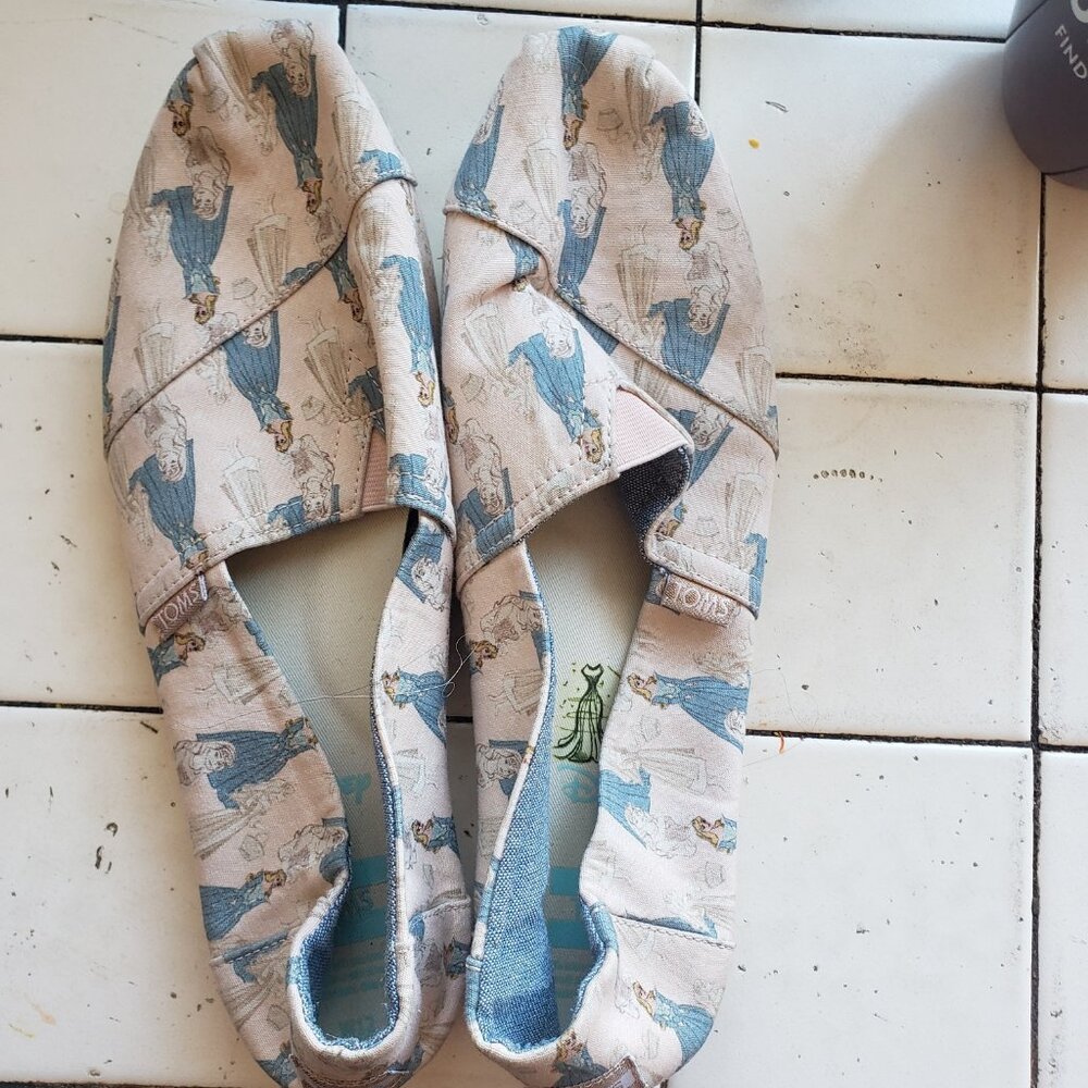 Disney Sleeping Beauty special Toms Print Shoe Size 12